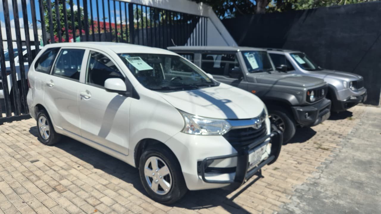 Photo 1 of 8 — 2018 Toyota Avanza LE AT